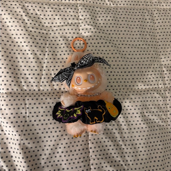 : : POPMART “Custom” Halloween Happiness Labubu : : - Picture 2 of 13